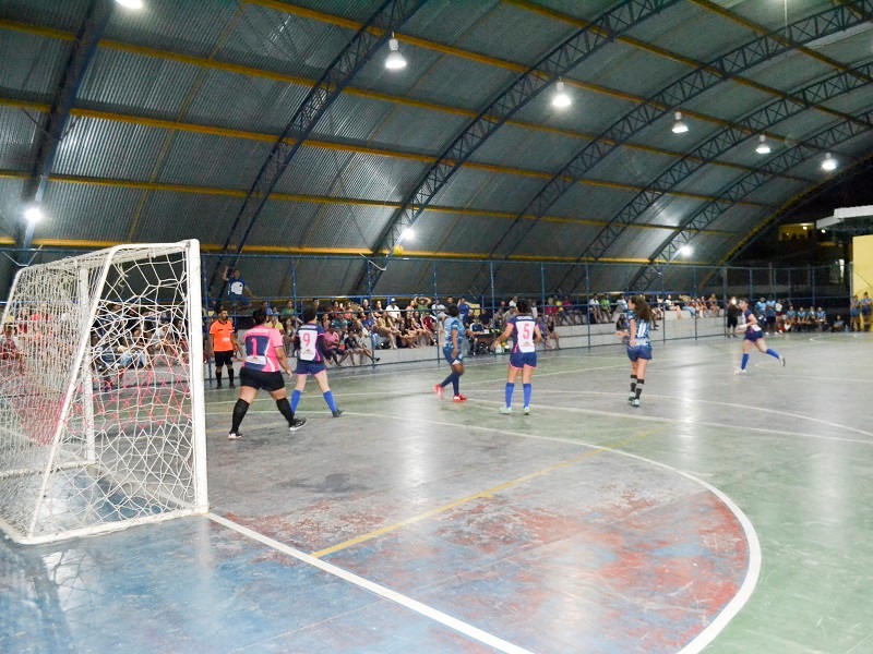 COMEÇOU O CAMPEONATO MACAUBENSE DE FUTSAL FEMININO - 2025