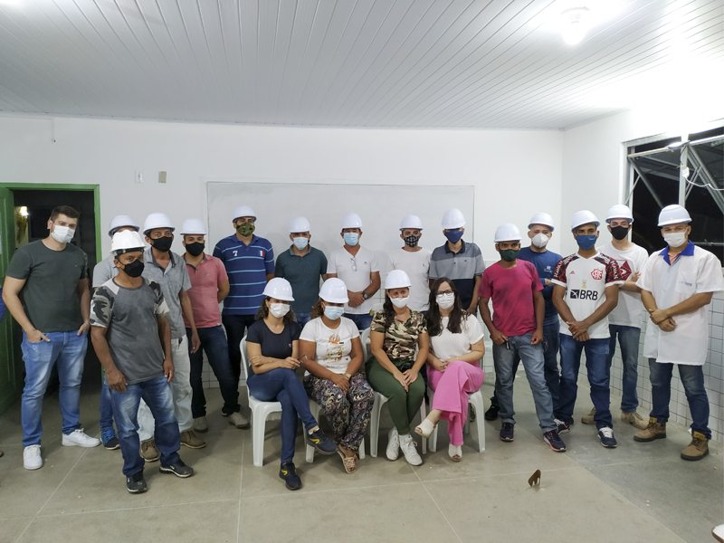 ENCERRAMENTO DO CURSO DE PEDREIRO POLIVALENTE