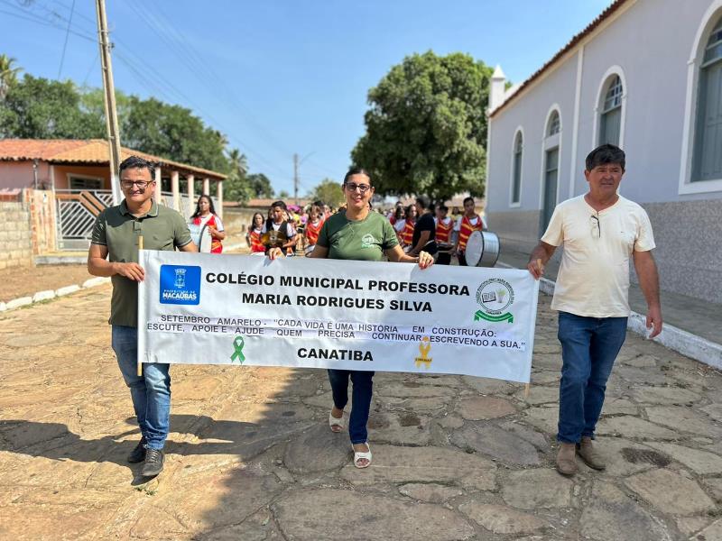 CAMINHADA CÍVICA DESTACOU A IMPORTÂNCIA DAS CAMPANHAS DO SETEMBRO AMARELO E SETEMBRO VERDE