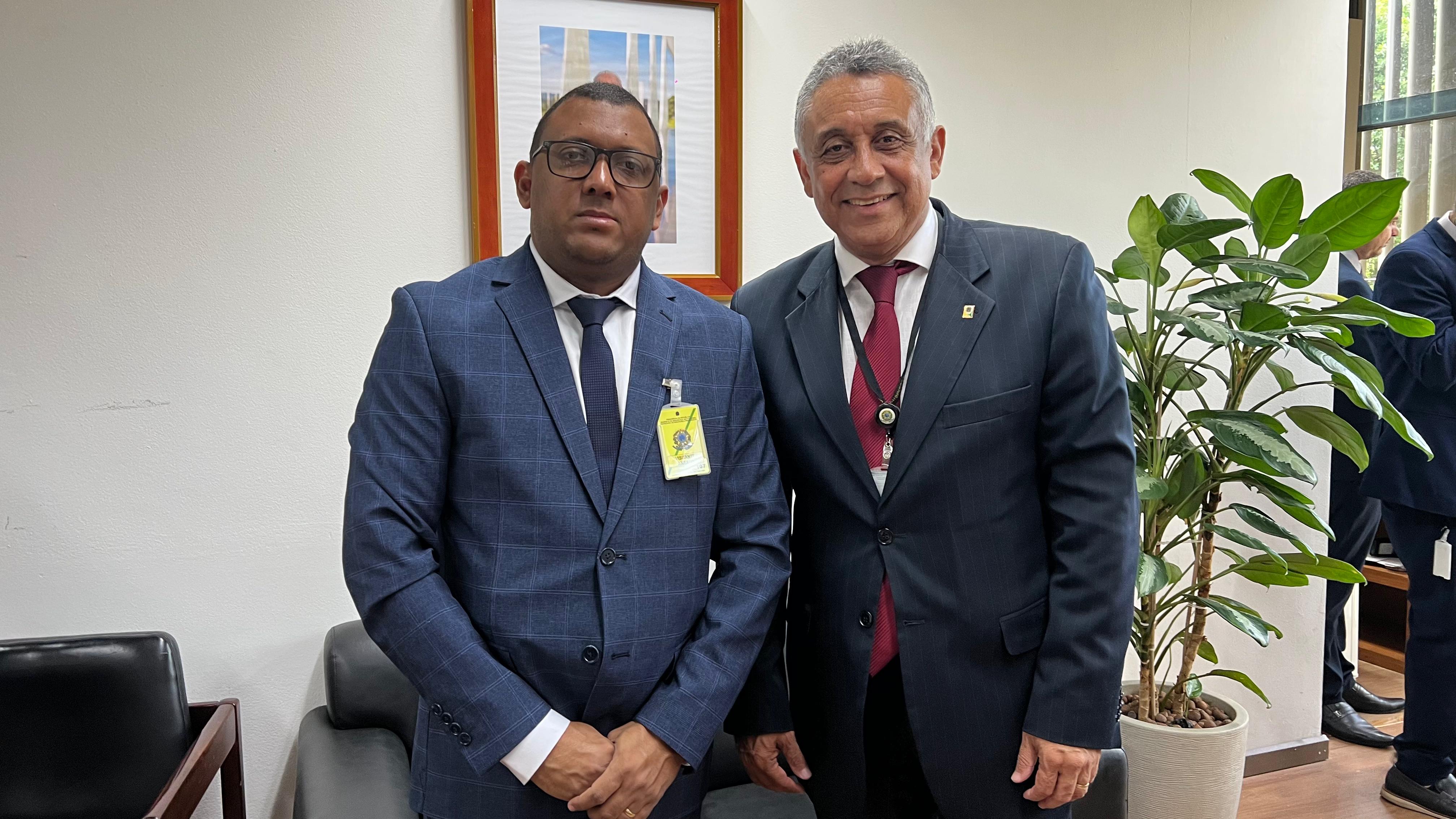 SAÚDE DE MACAÚBAS EM PAUTA! SECRETÁRIO DE SAÚDE ESTÁ EM BRASÍLIA
