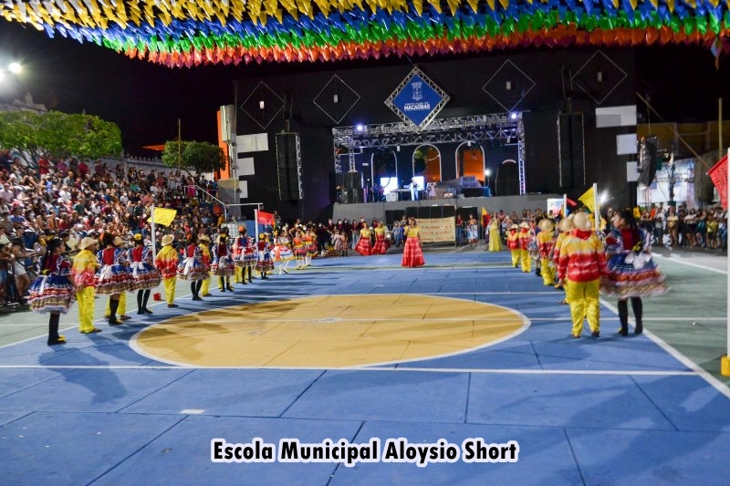 QUADRILHAS JUNINAS 2022: BELAS APRESENTAÇÕES E GRANDE PÚBICO